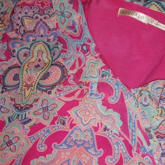 HOT PINK Paisley cold shoulder top - Picture 3 of 6